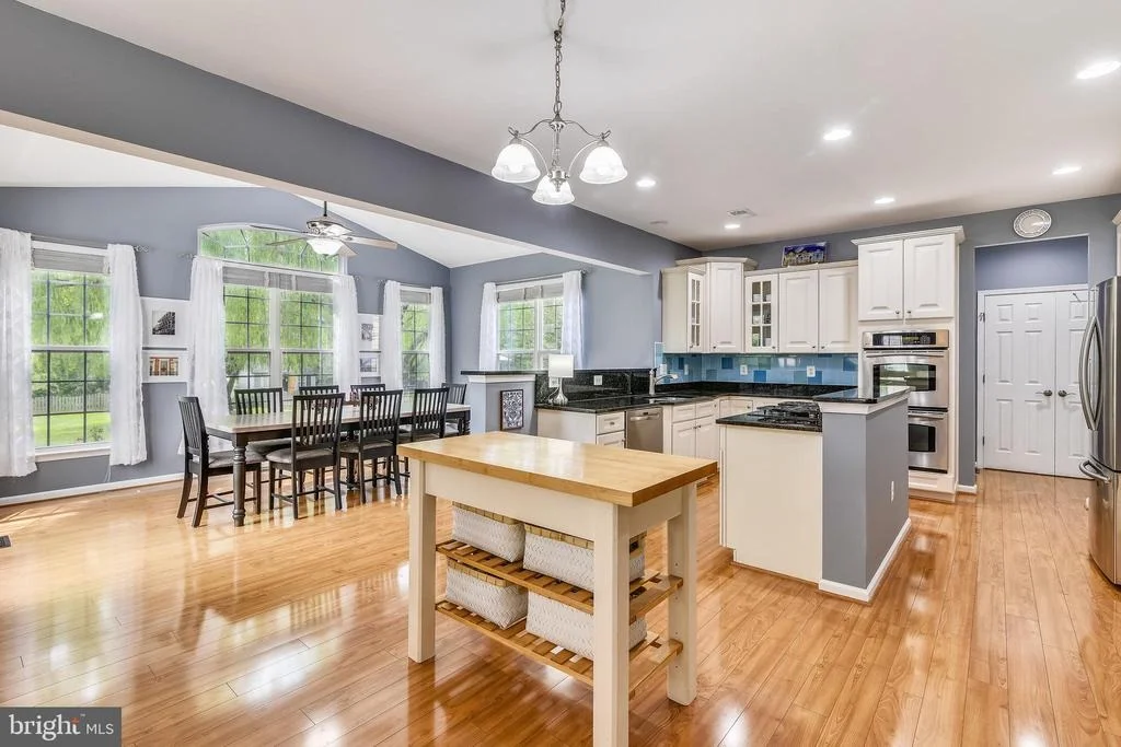 Photo of 25853 SPRING FARM CIRCLE