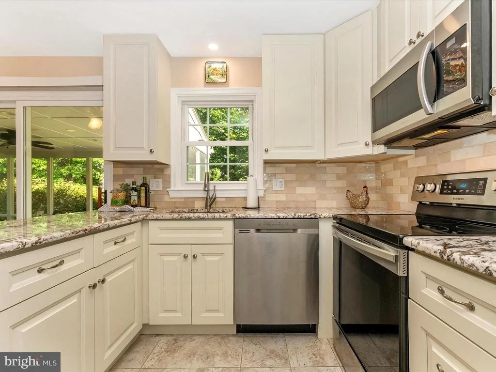 Photo of 10808 MIDDLEBORO DRIVE