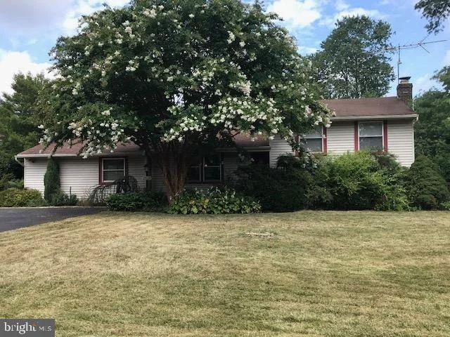 Photo of 17528 COLLIER CIRCLE