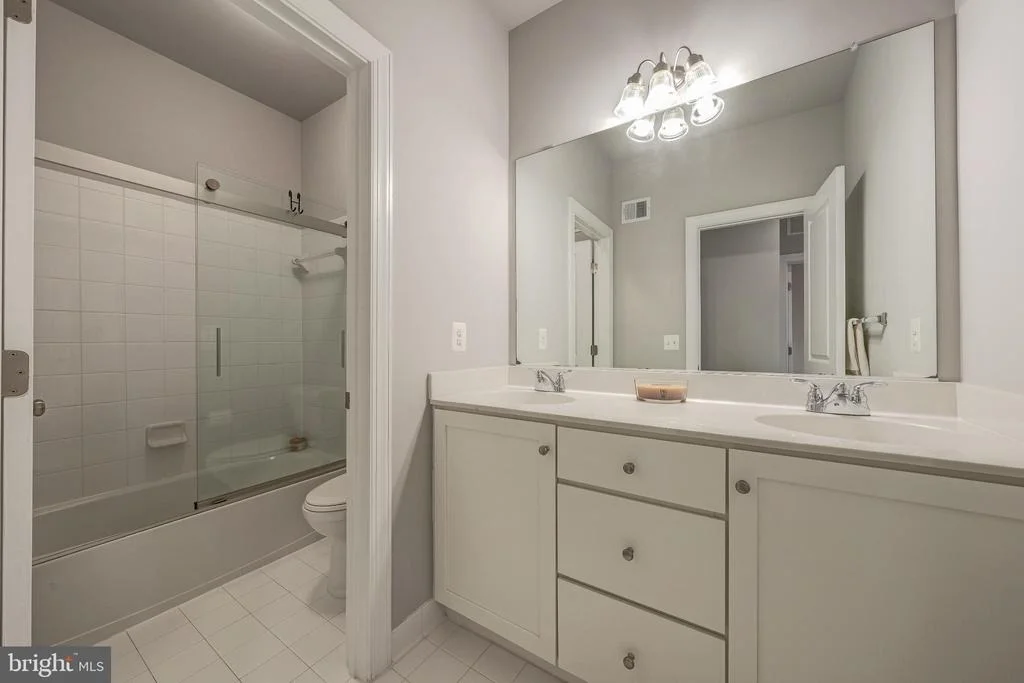 Photo of 44532 STEPNEY DRIVE