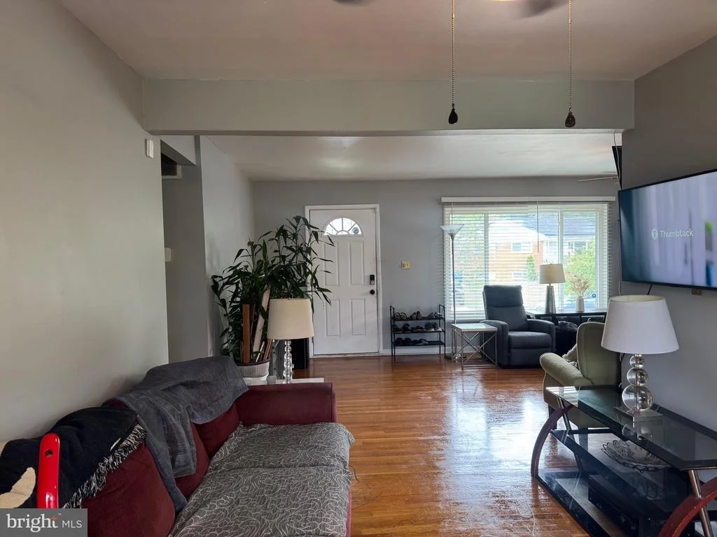 Photo of 2408 SENATOR AVENUE