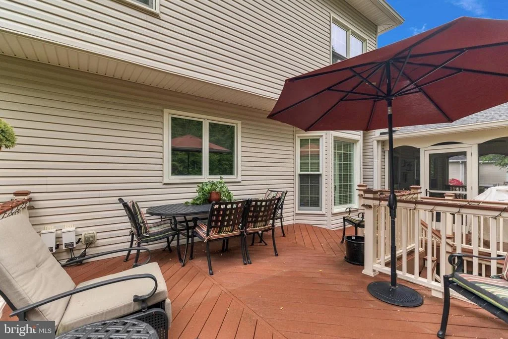 Photo of 8323 ARGENT CIRCLE