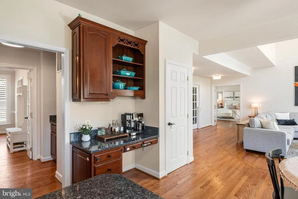 Photo of 6106 CHALLEDON CIRCLE