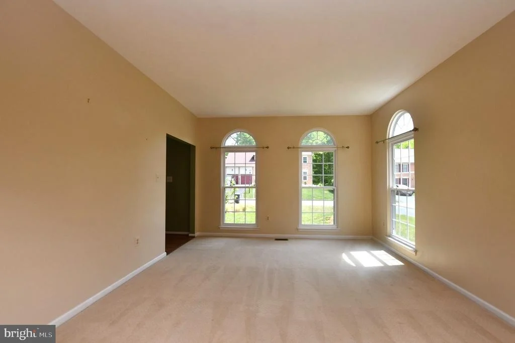 Photo of 46 CHRISTOPHER WAY