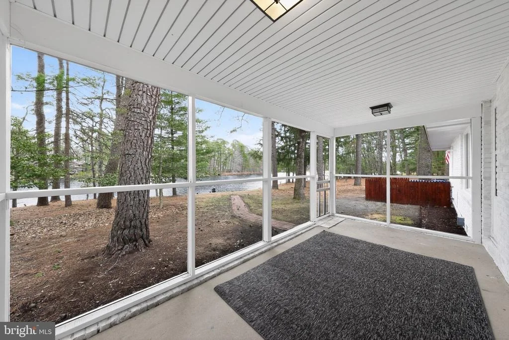 Photo of 113 W CENTENNIAL DRIVE