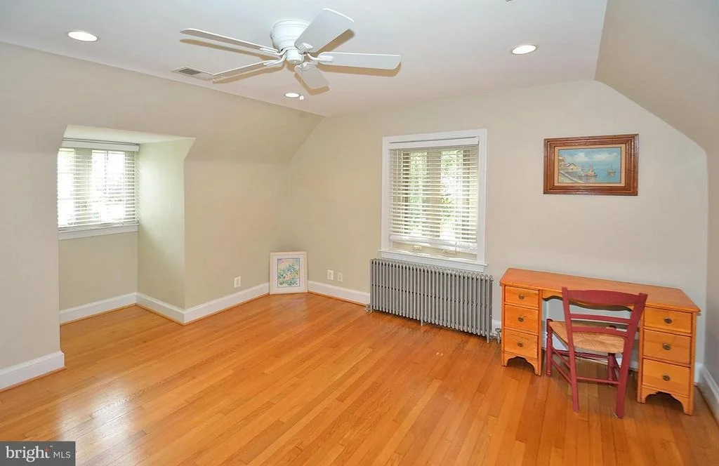 Photo of 1407 DALE DRIVE
