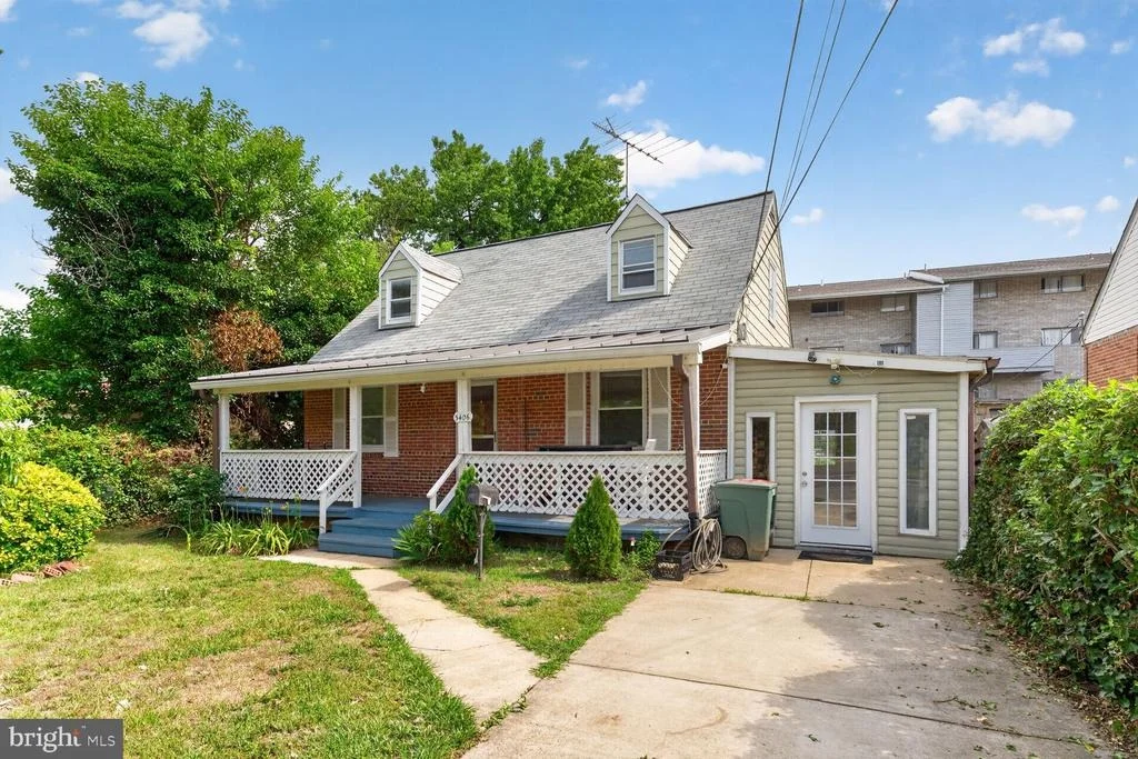 Photo of 5406 SPRING LANE