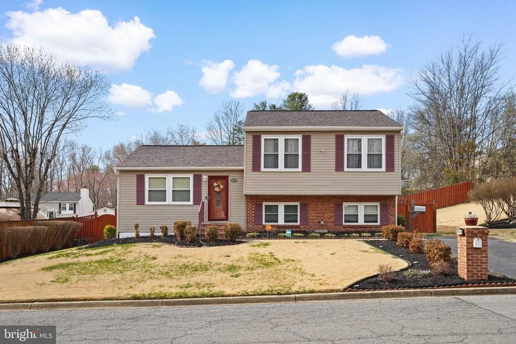 Photo of 5210 VIENNA DRIVE
