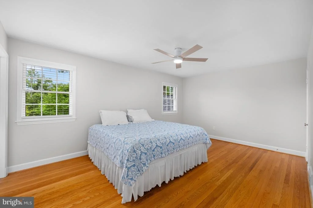 Photo of 8015 GLENDALE ROAD