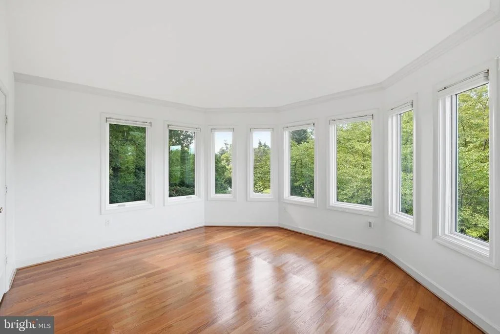 Photo of 6505 RIVER ROAD