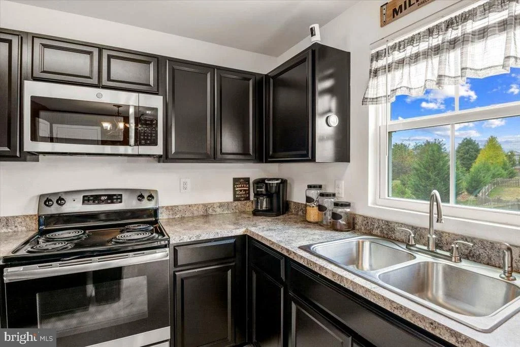 Photo of 2438 POST OAK DRIVE