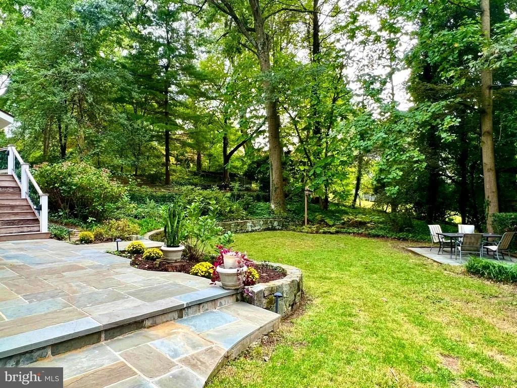 Photo of 1118 DALE DRIVE
