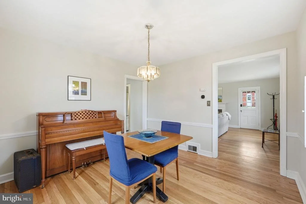 Photo of 2406 CHURCHILL ROAD