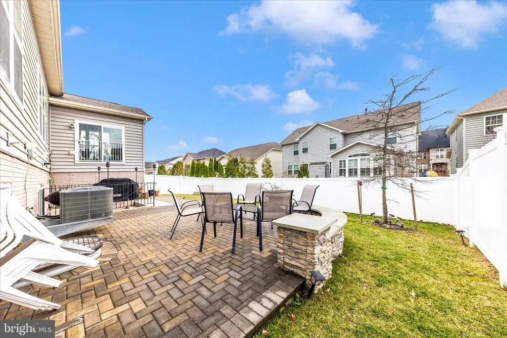 Photo of 825 HOLDEN ROAD