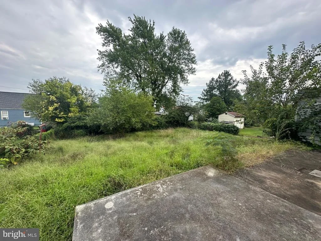 Photo of 214 MOLDEN DRIVE