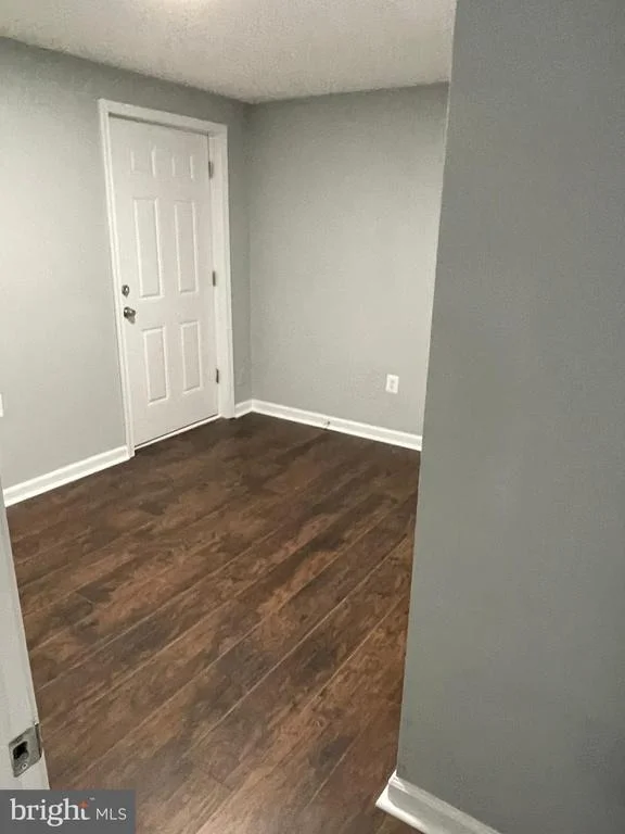 Photo of 610 W NETTLE TREE ROAD