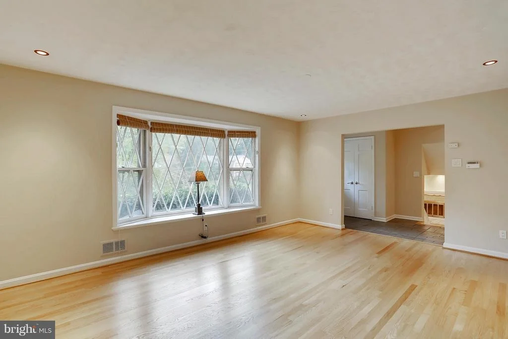 Photo of 2124 EDGEWATER PARKWAY