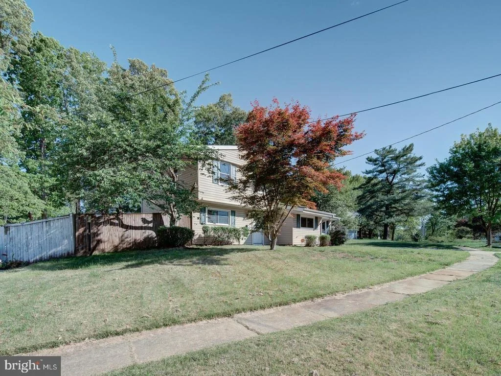 Photo of 9303 KIMBARK AVENUE