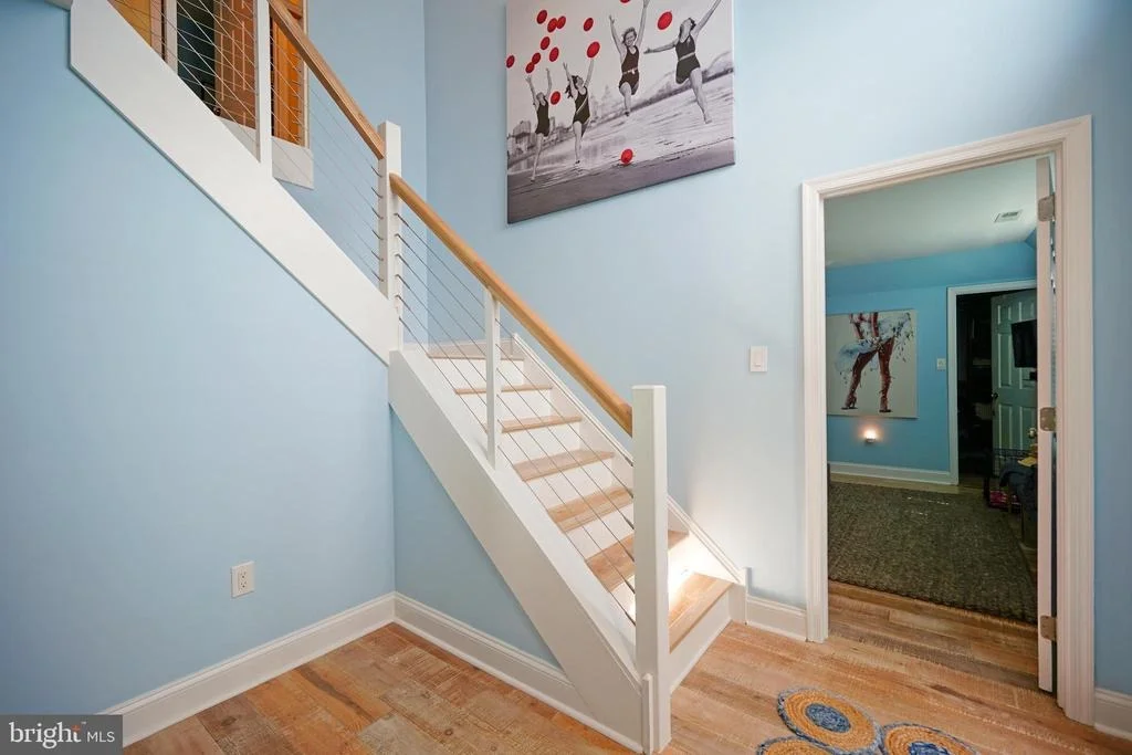 Photo of 8 CAROLINE LANE