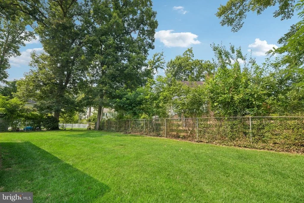 Photo of 8839 TUCKERMAN LANE