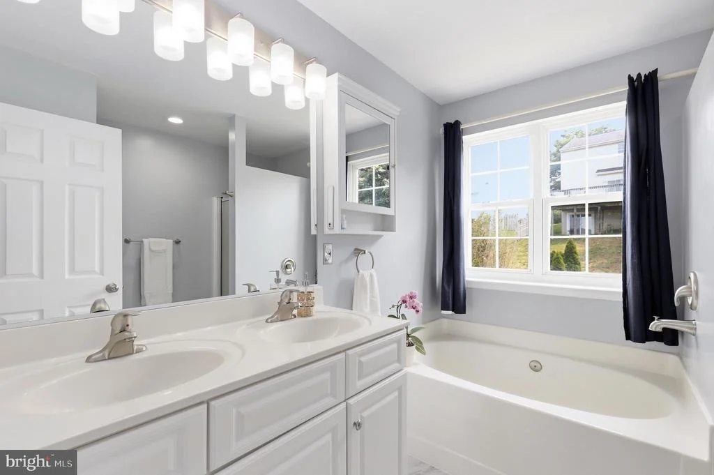 Photo of 357 BUCKINGHAM WAY