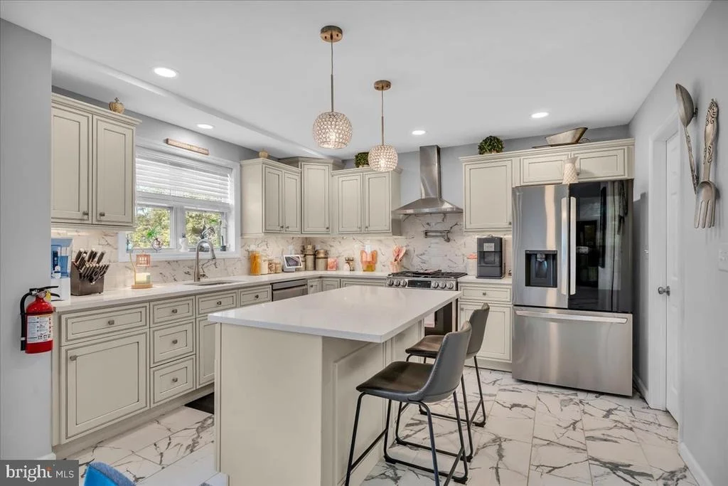 Photo of 546 JACKSON ROAD