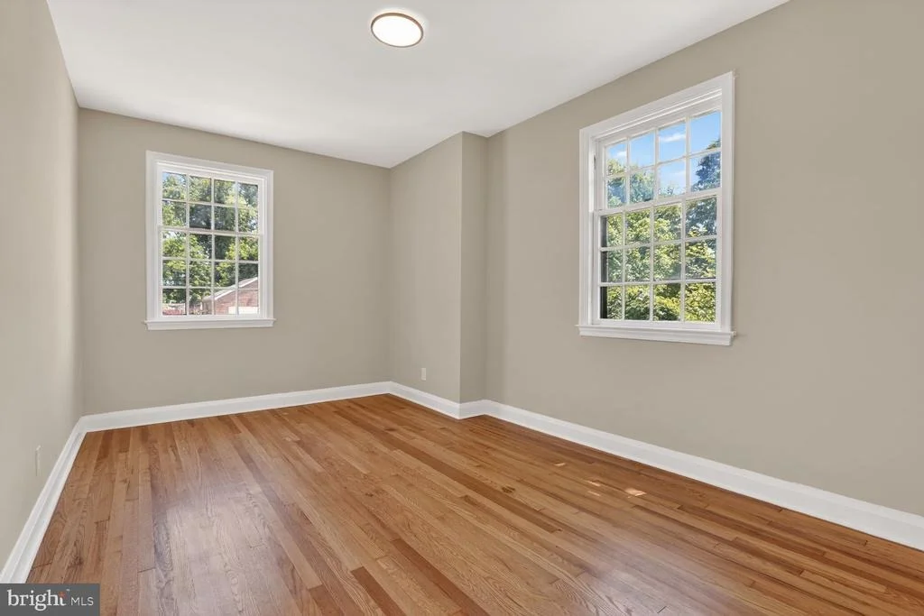 Photo of 315 E COLD SPRING LANE
