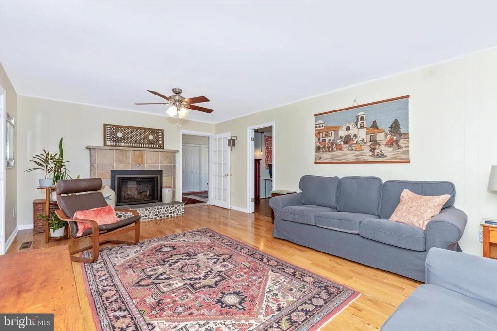 Photo of 28313 HONEYSUCKLE DRIVE