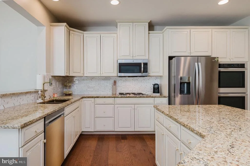 Photo of 744 FALCON LANE