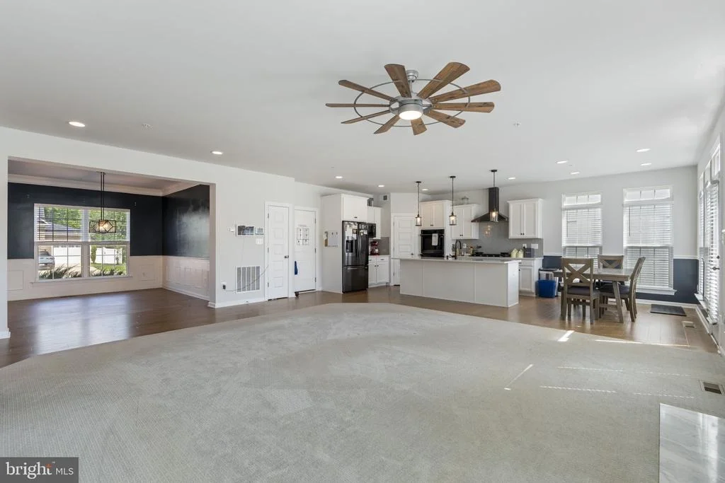 Photo of 5809 MCINTOSH PLACE