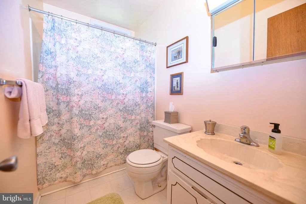 Photo of 503 FAIRWAY DRIVE
