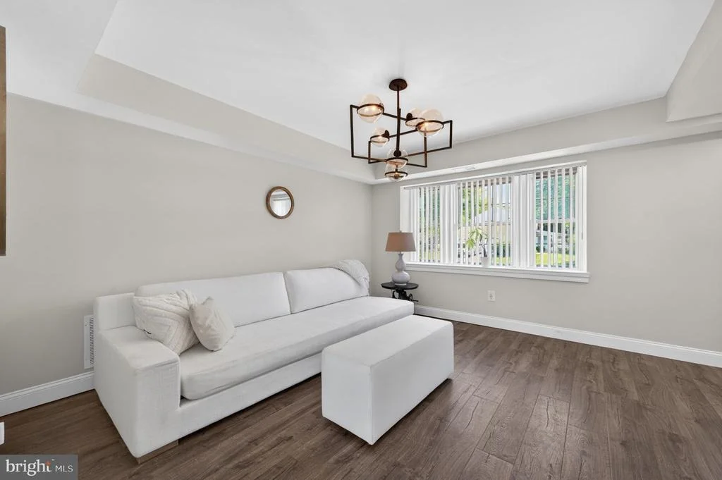 Photo of 4202 MINSTRELL LANE