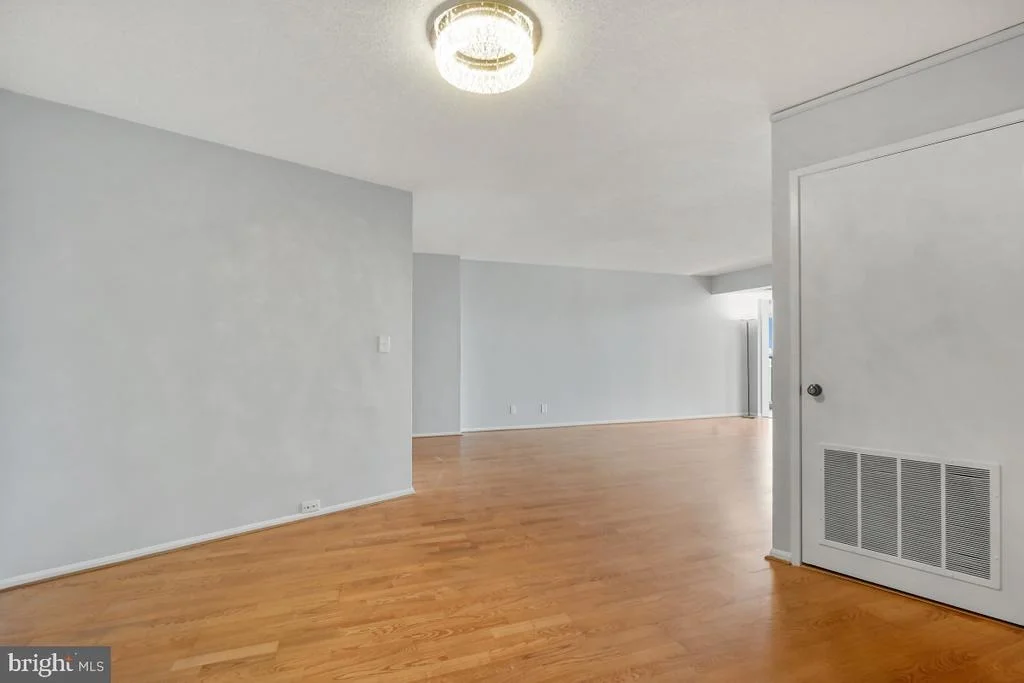 Photo of Unit 1503 at 5902 MOUNT EAGLE DRIVE