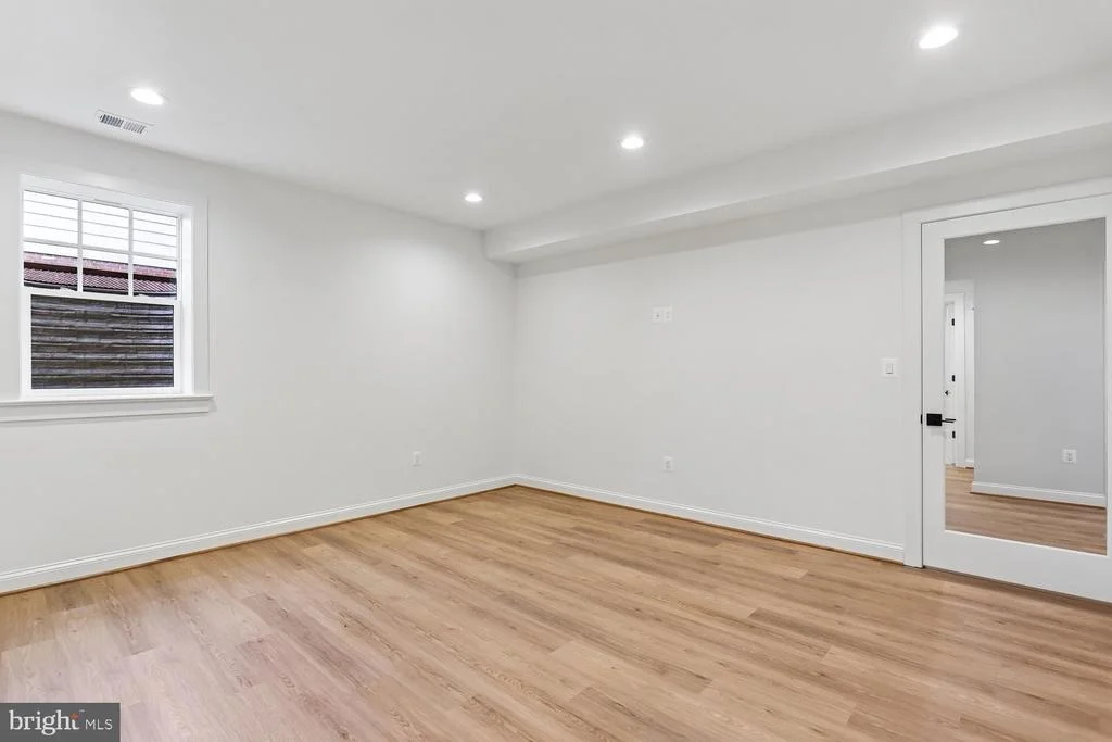 Photo of 6217 PLAINVIEW ROAD