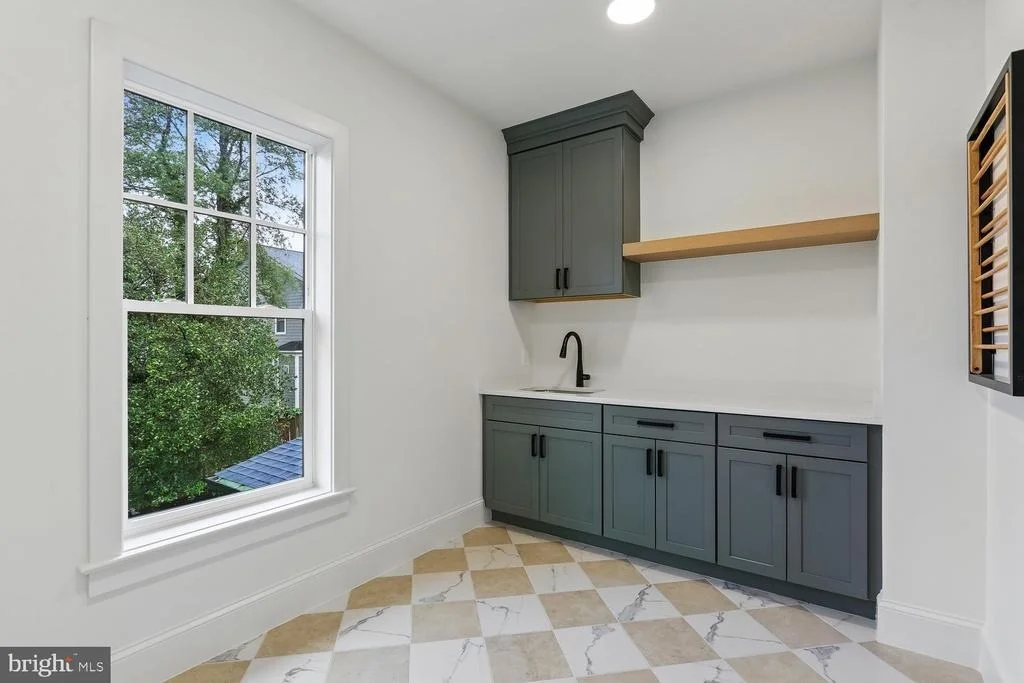 Photo of 6217 PLAINVIEW ROAD