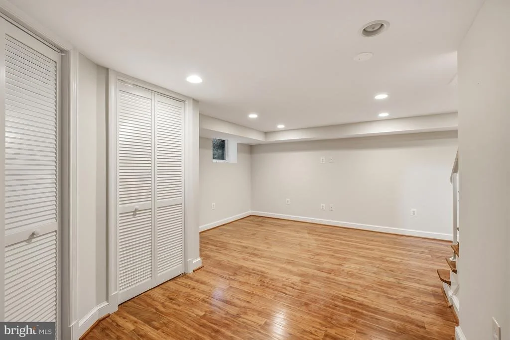 Photo of 5504 30TH PLACE NW