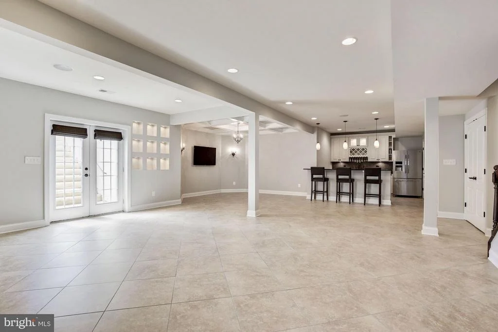 Photo of 44221 RIVERPOINT DRIVE