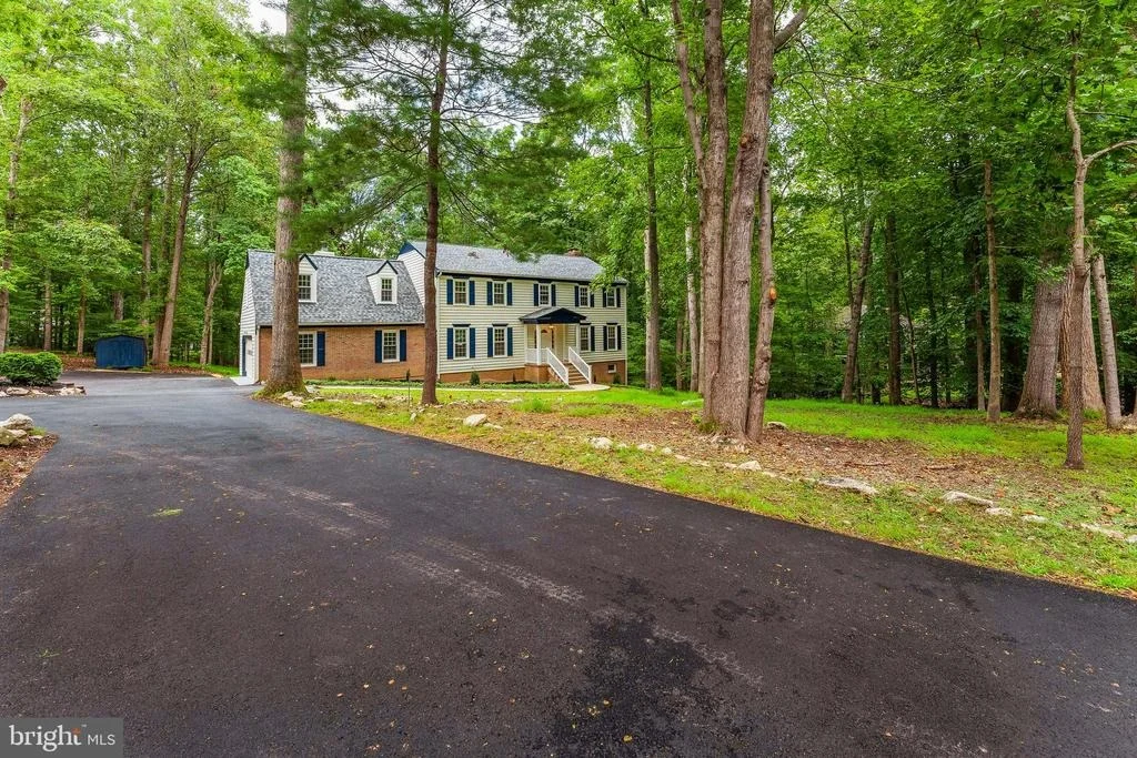 Photo of 10424 HAMPTON ROAD