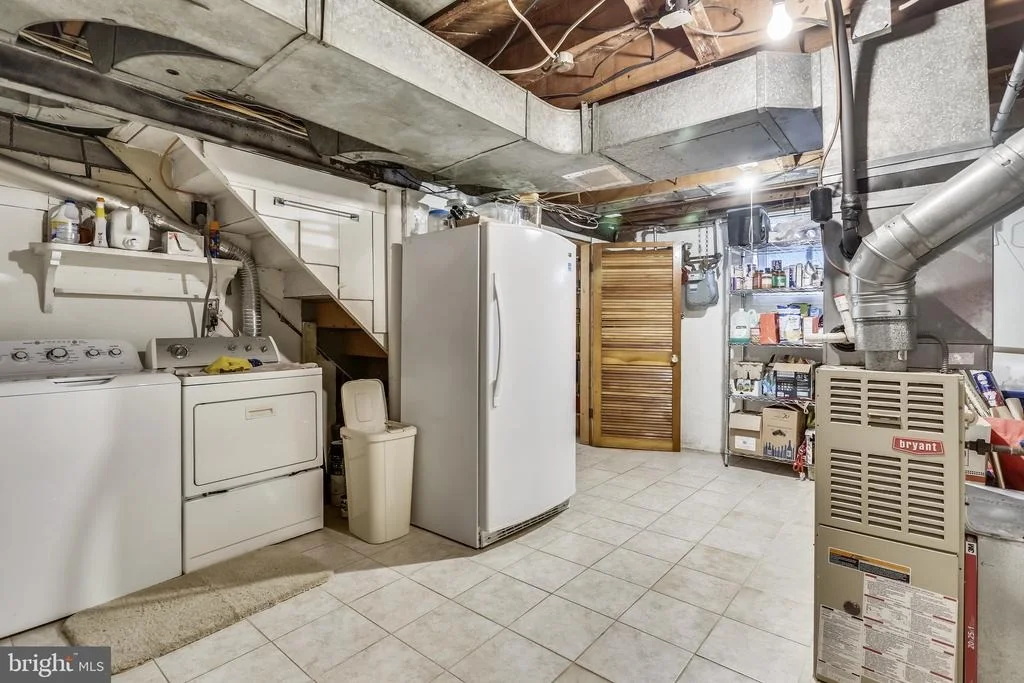 Photo of 2413 CHURCHILL ROAD