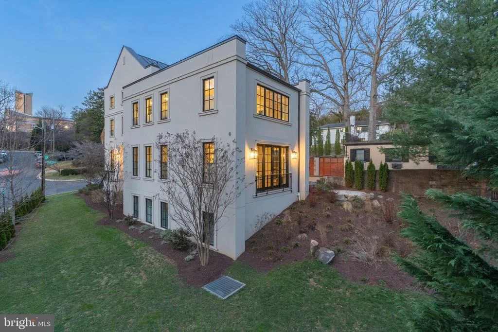 Photo of 3128 APPLETON STREET NW