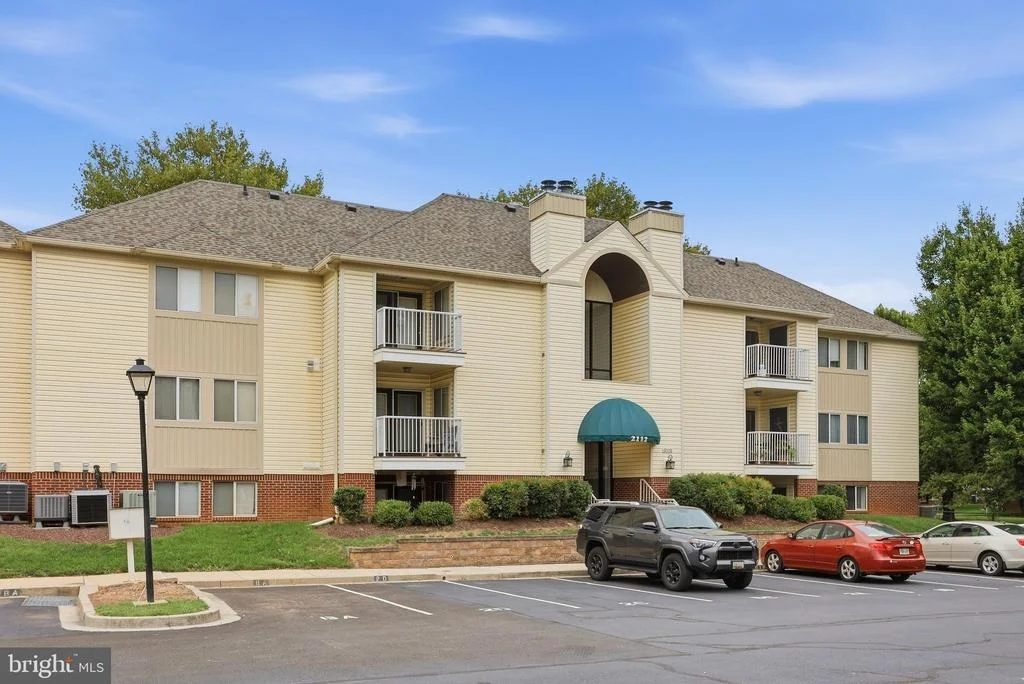 Photo of Unit 2C at 2112 WHITEHALL ROAD