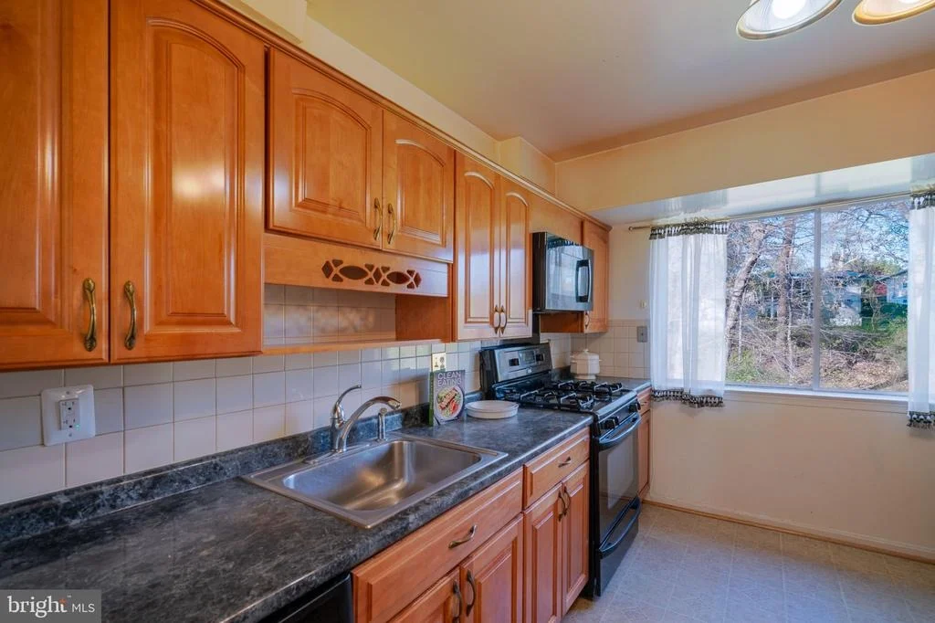 Photo of 4709 IRIS PLACE