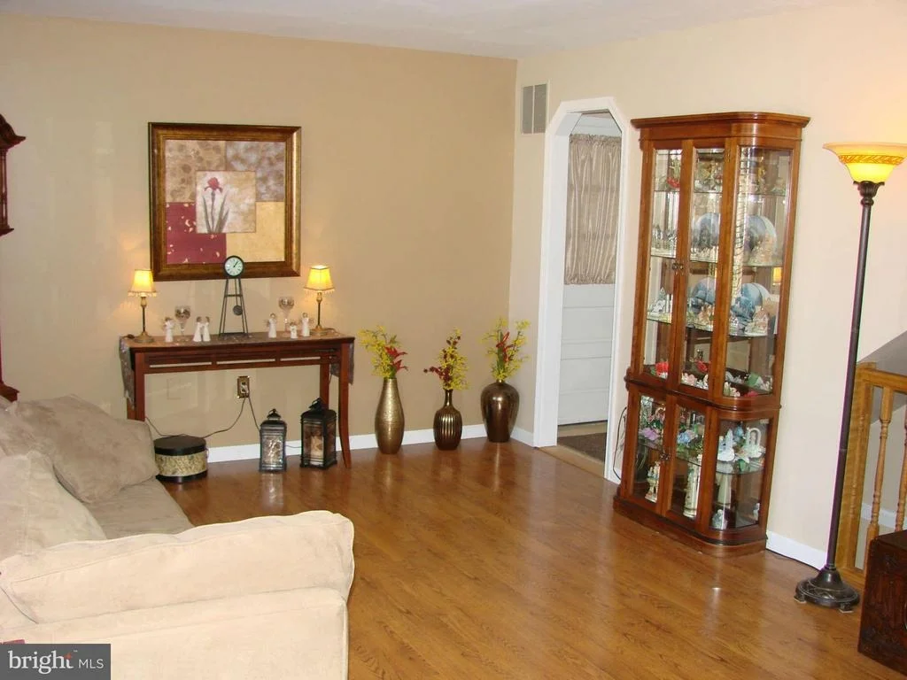 Photo of 11915 MID COUNTY DRIVE