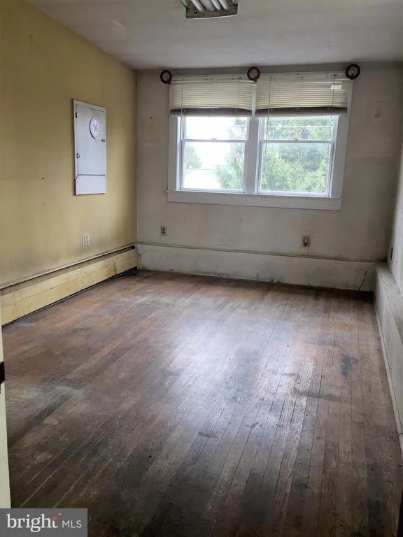 Photo of 6118 JEFFERSON BOULEVARD