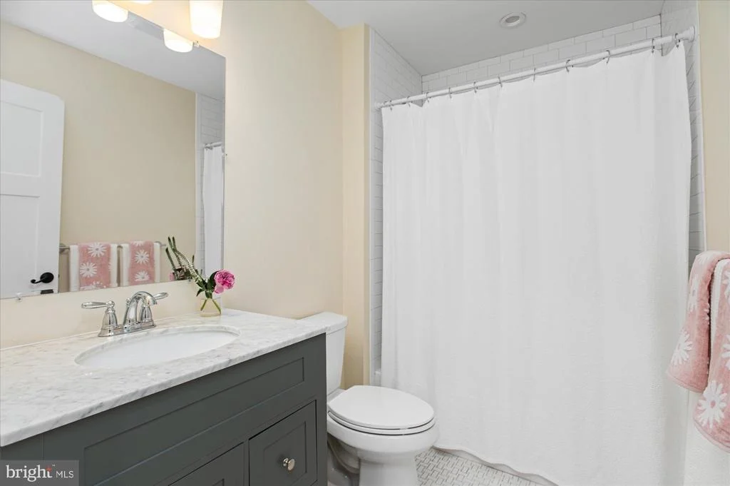 Photo of 14 HULL AVENUE