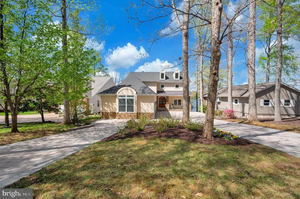 Photo of 206 MADISON CIRCLE