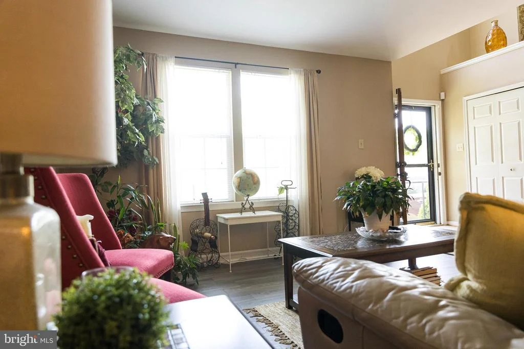 Photo of 100 3RD AVENUE