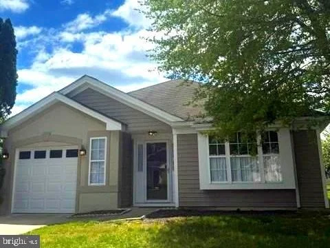 Photo of 117 MAPLE LEAF CIRCLE