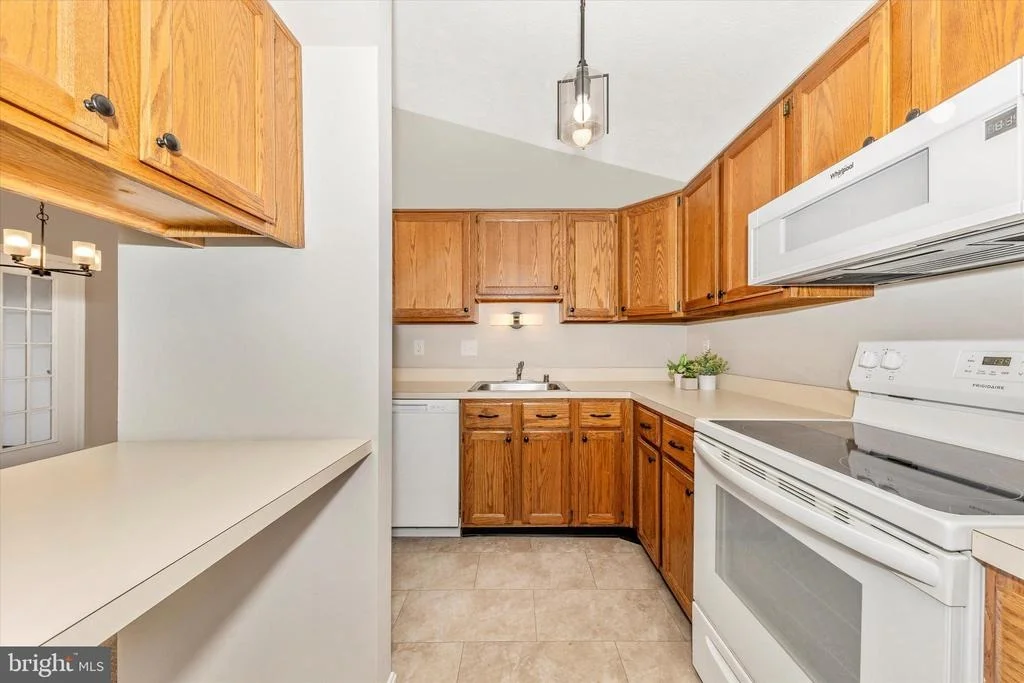 Photo of Unit 2C at 2149 WAINWRIGHT COURT