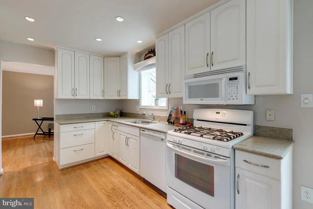 Photo of 5337 ASHLEIGH ROAD